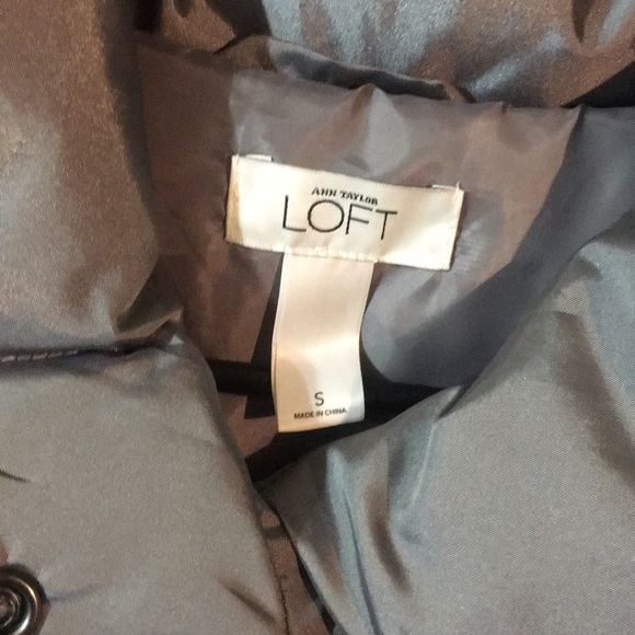 Ann Taylor Loft Silky Vest! NWT - Picture 2 of 6